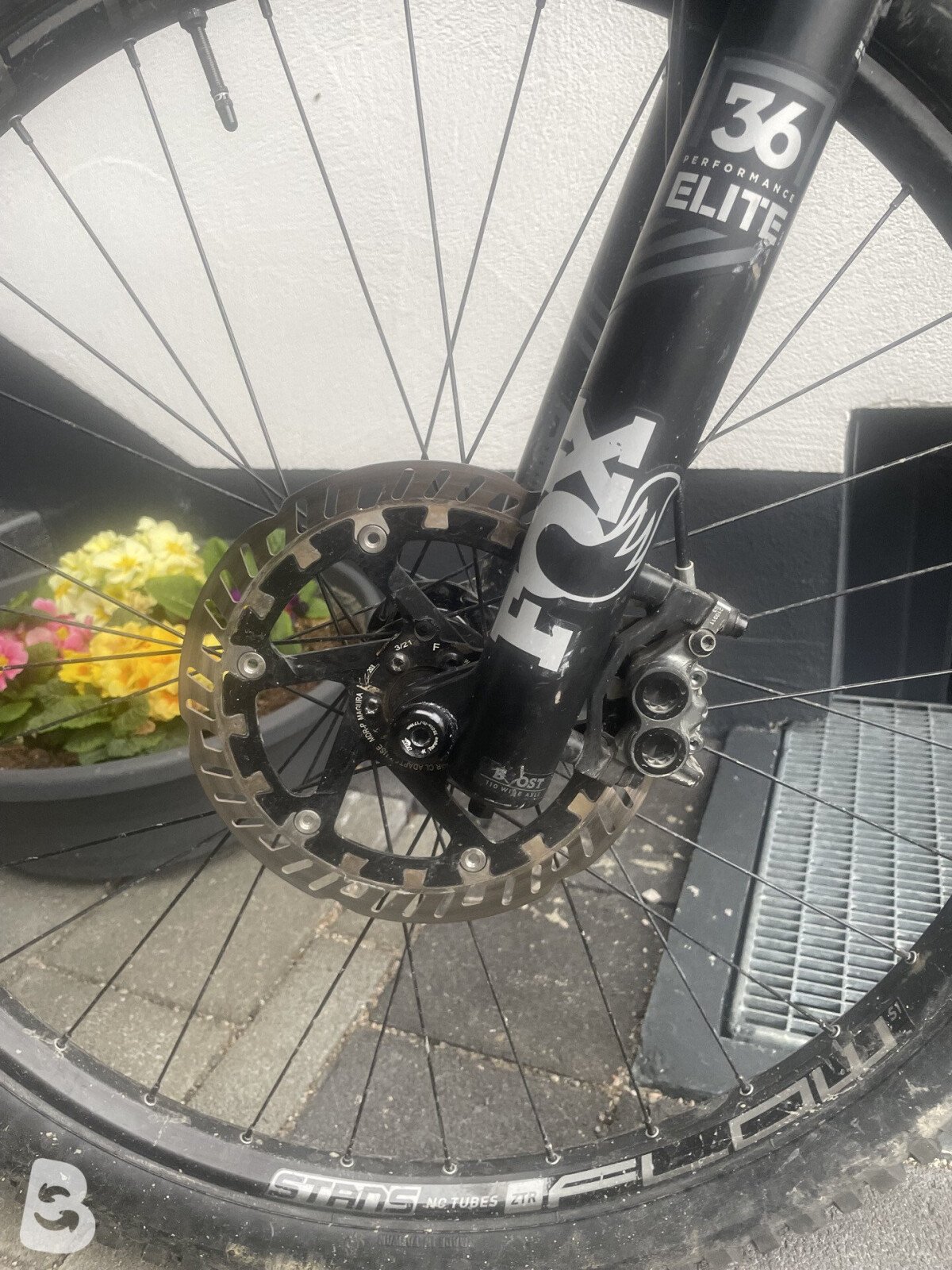GT Force Carbon Expert 2020