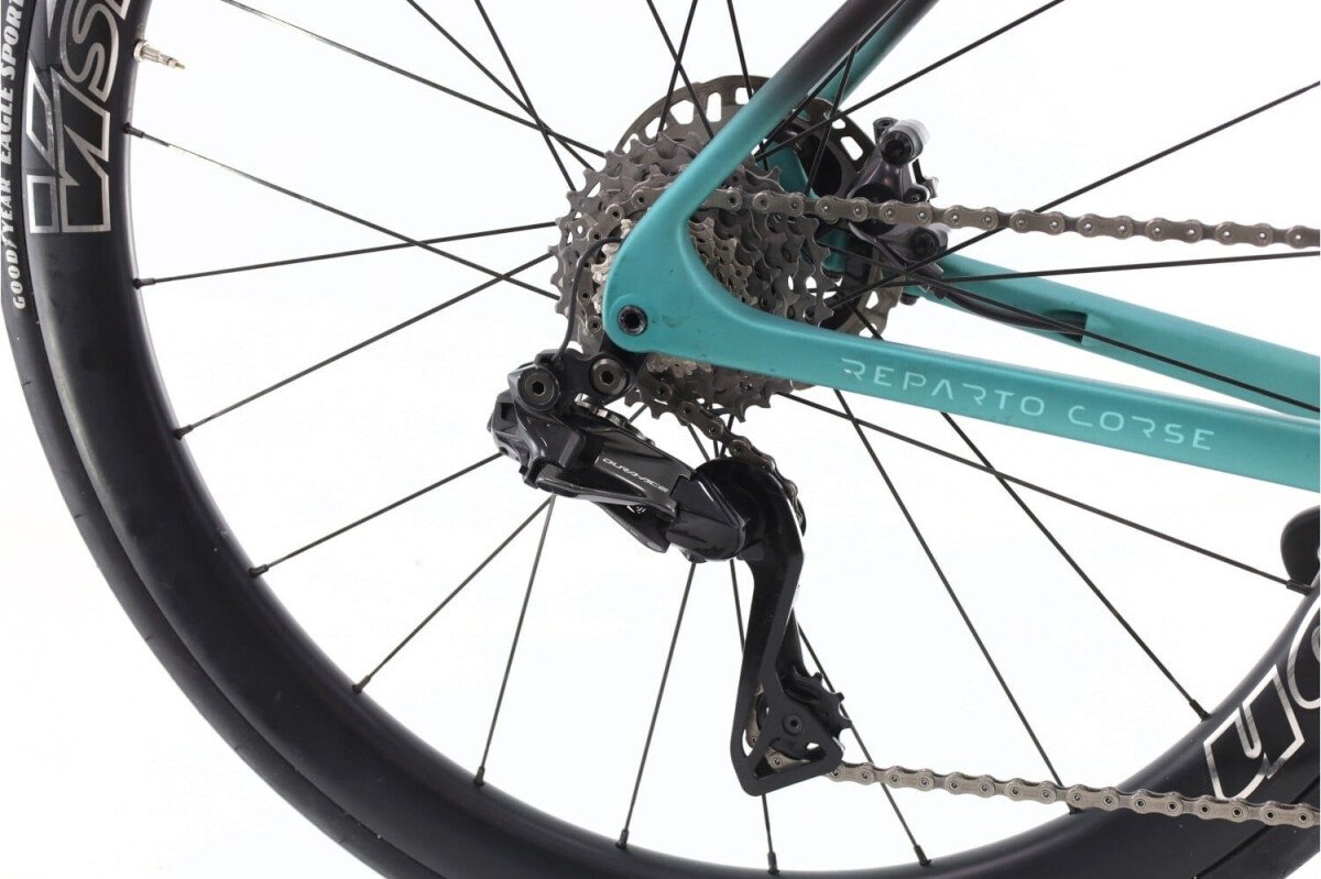 Bianchi Specialissima Di2 12V 2025
