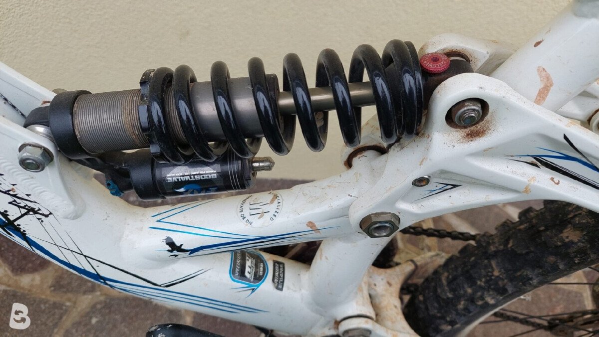Specialized BigHit 3 Fsr 2010