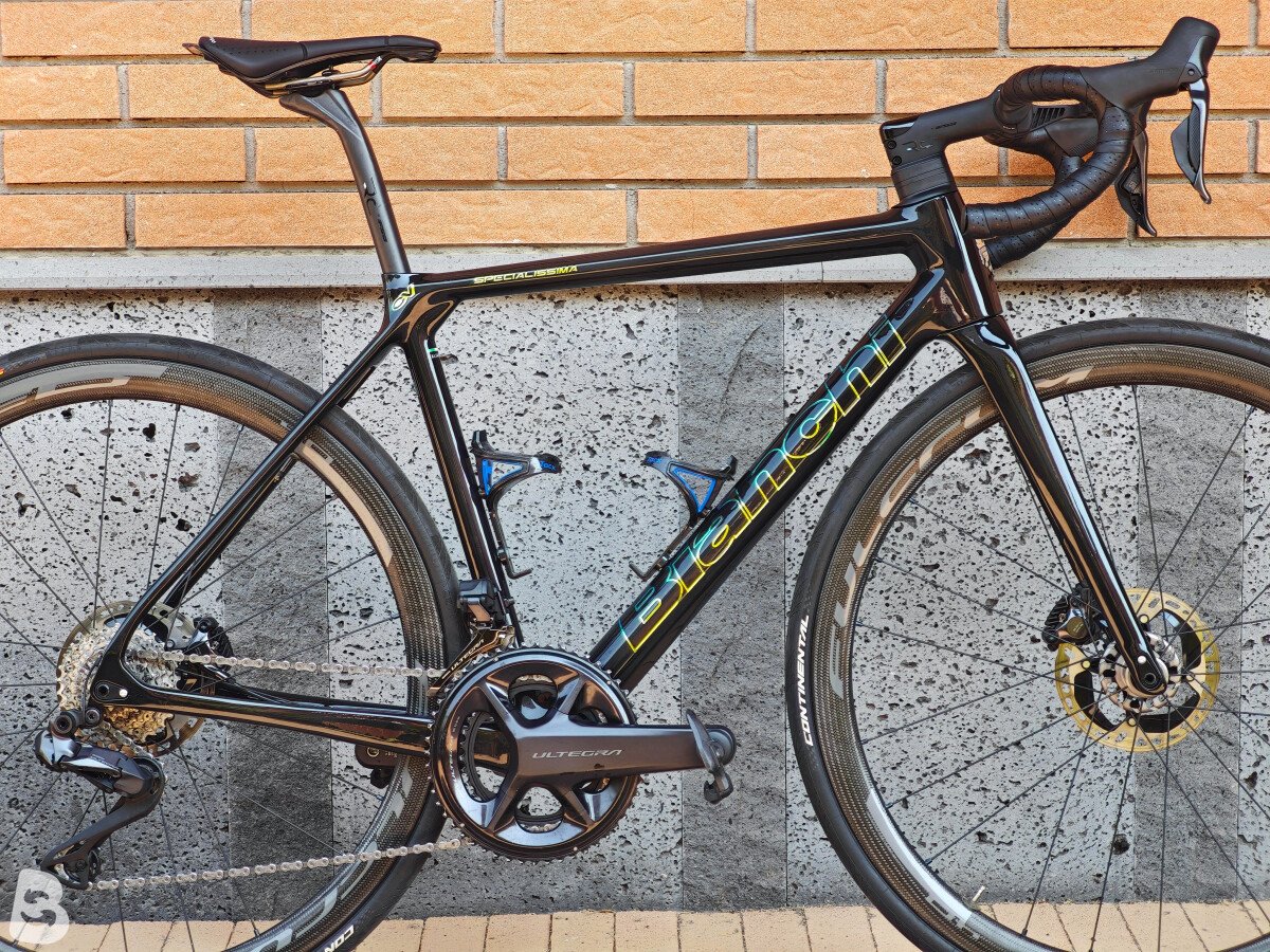 Bianchi Specialissima Ultegra Di2 2023