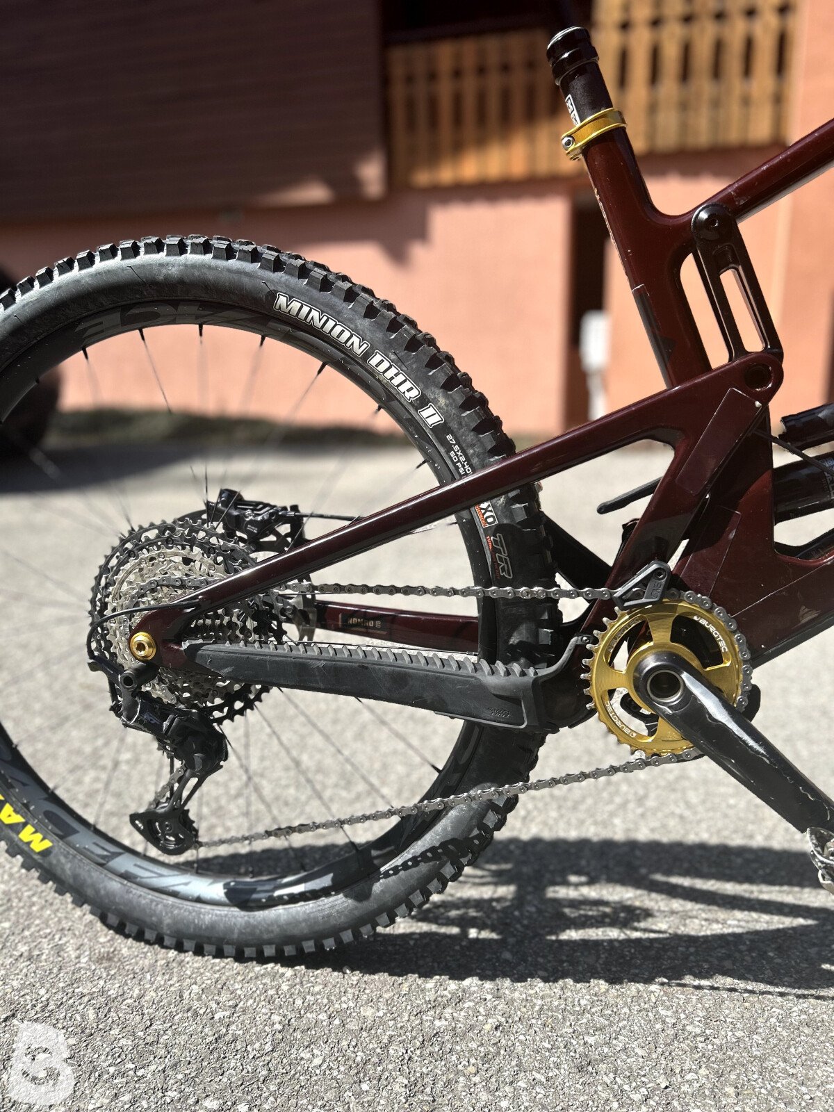 Santa Cruz Nomad XT 2021