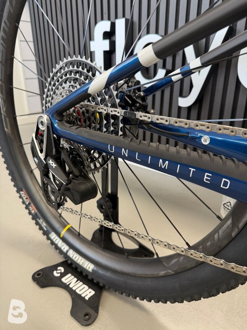 Mondraker F-podium Unlimited FLIGHT ATTENDANT 2024