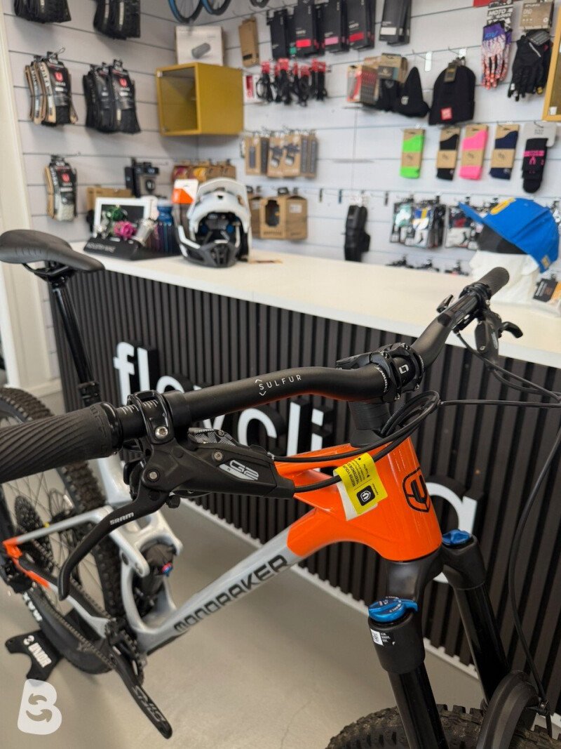 Mondraker Raze Carbon R 2024