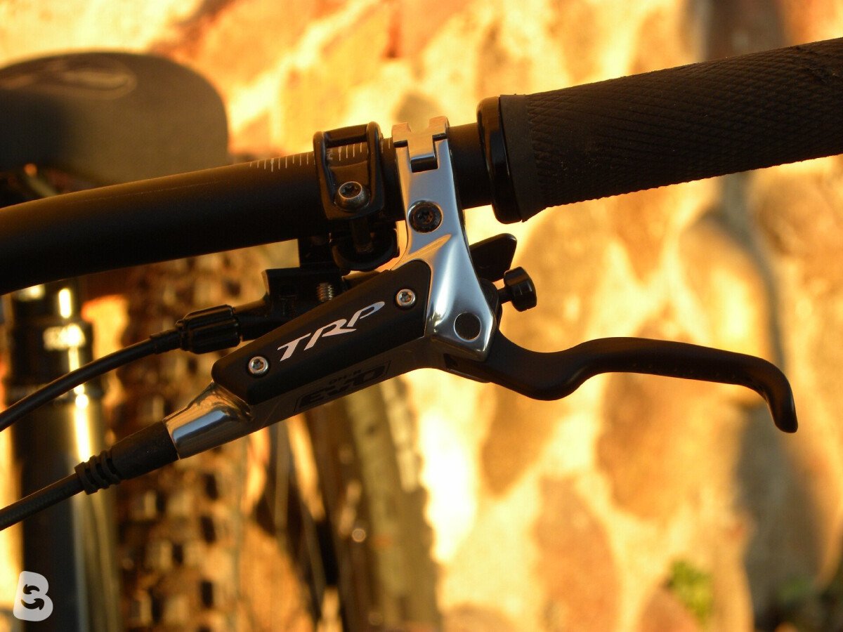 Commencal Clash 2025