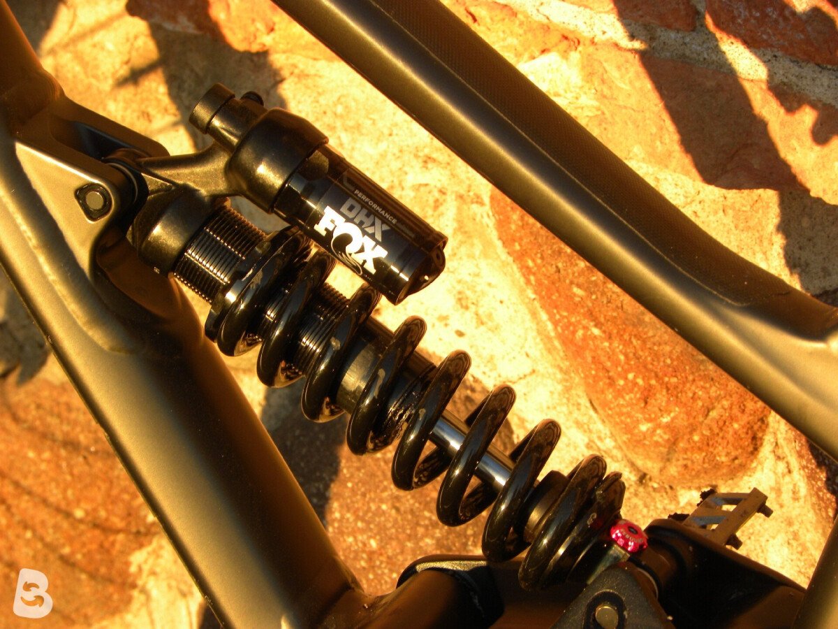 Commencal Clash 2025