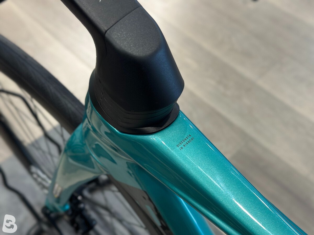 Bianchi OLTRE COMP 105 Di2 2026