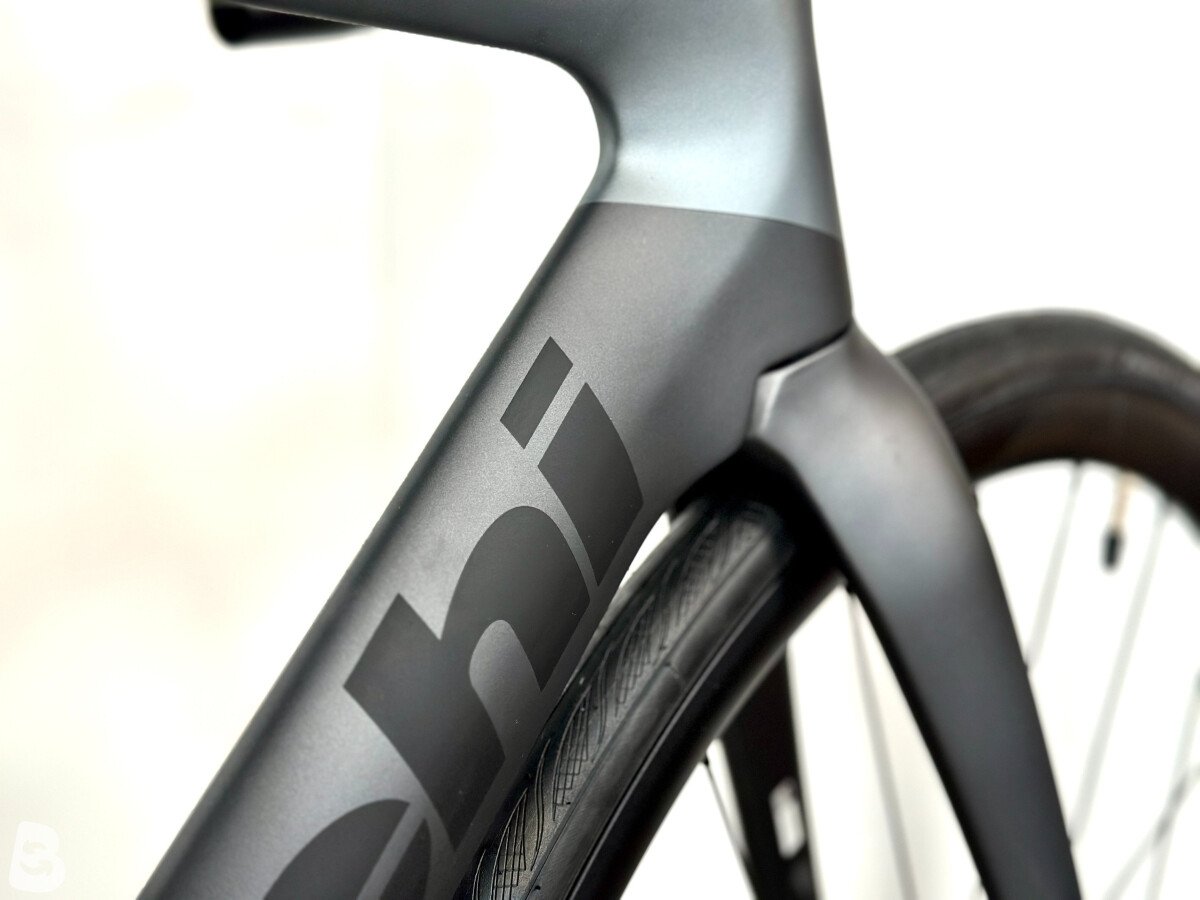 Bianchi OLTRE RACE 105 GRAPHITE MATT 2025