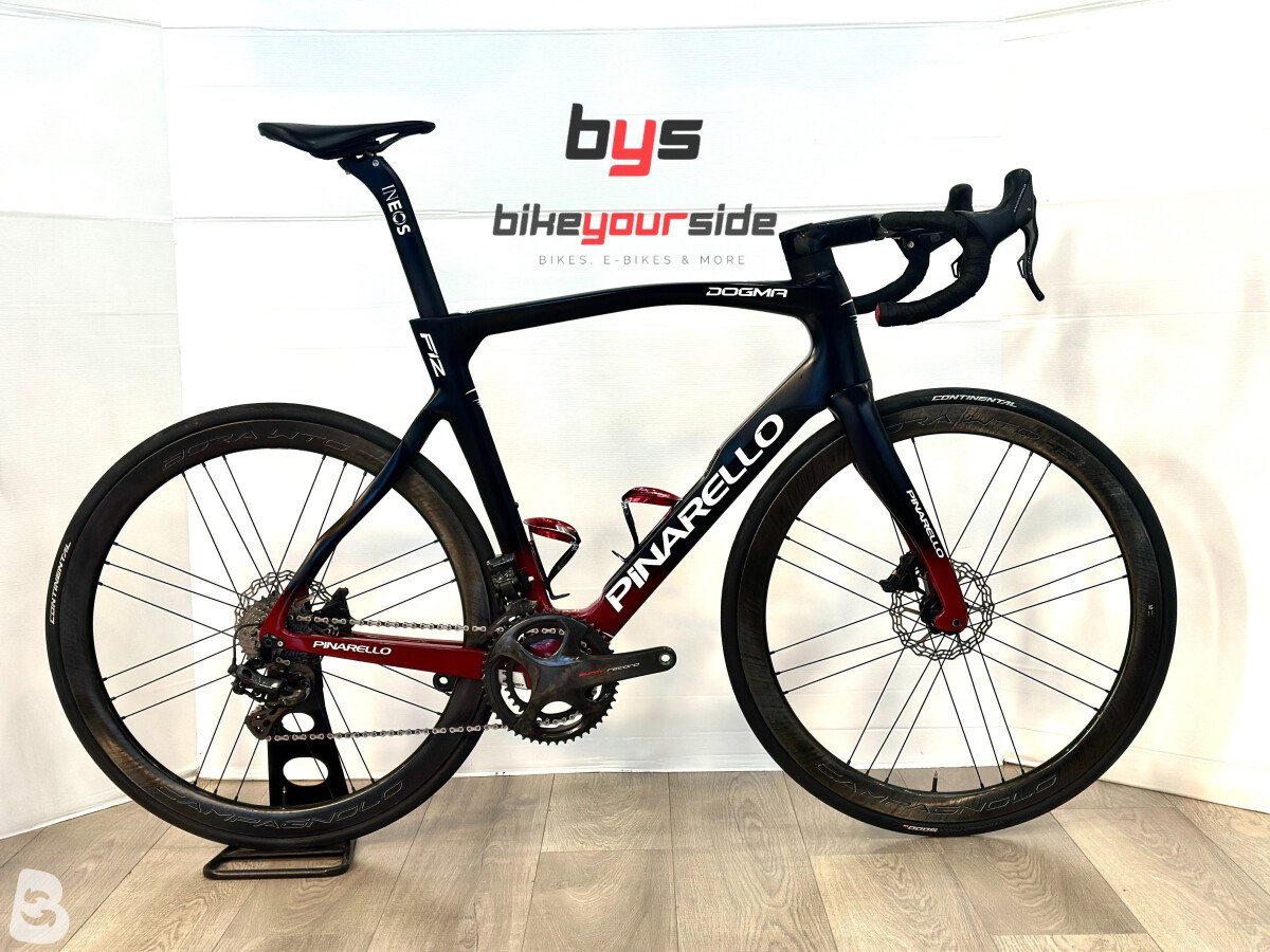 Pinarello DOGMA F12 INEOS 2021