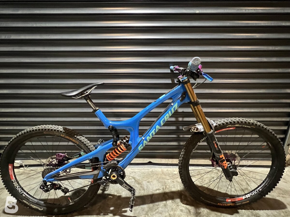 Santa Cruz V10 2018