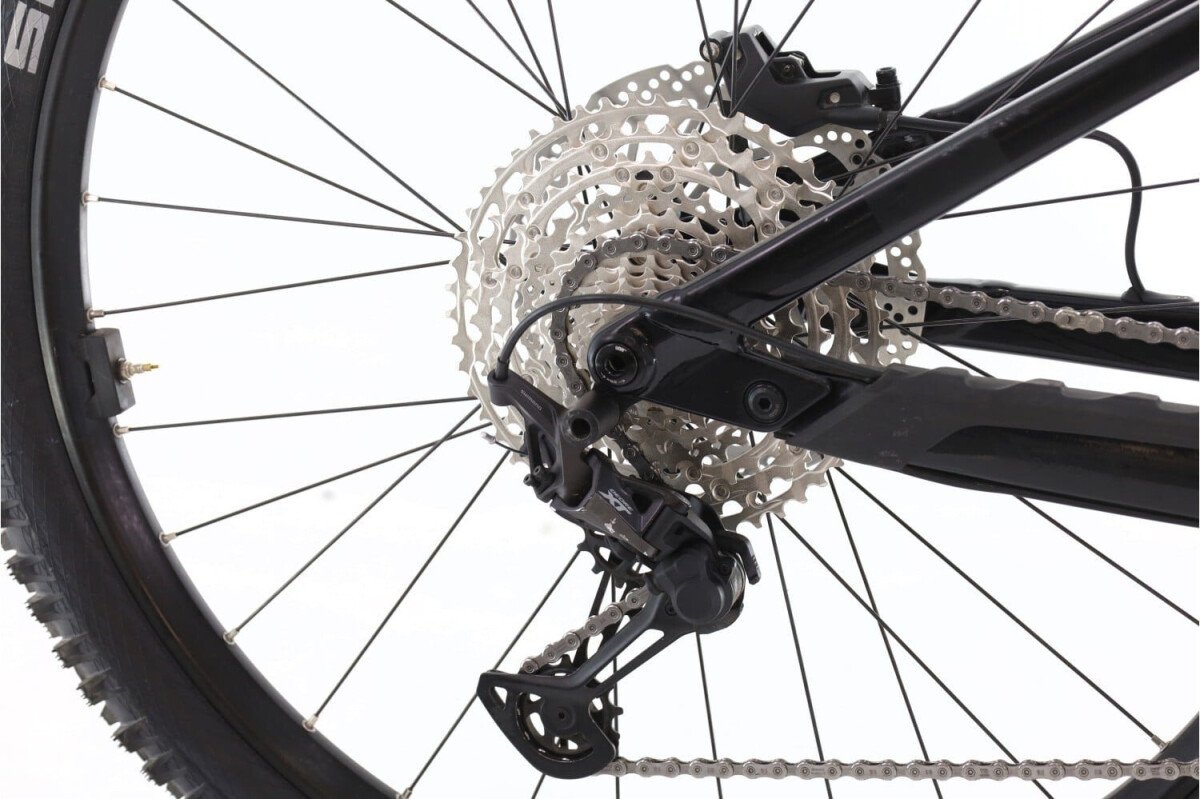 Cube Stereo Hybrid Race XT 2023