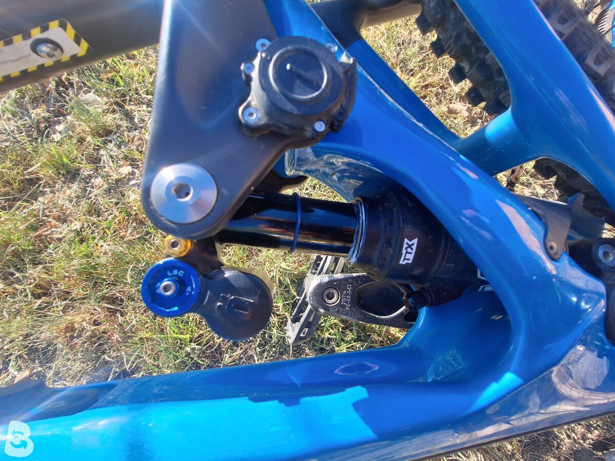 Mondraker Foxy Carbon RR 2021
