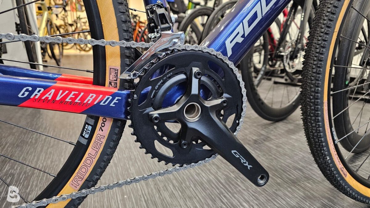 Rock Machine Gravelride CRB 700 disc GRX 2023