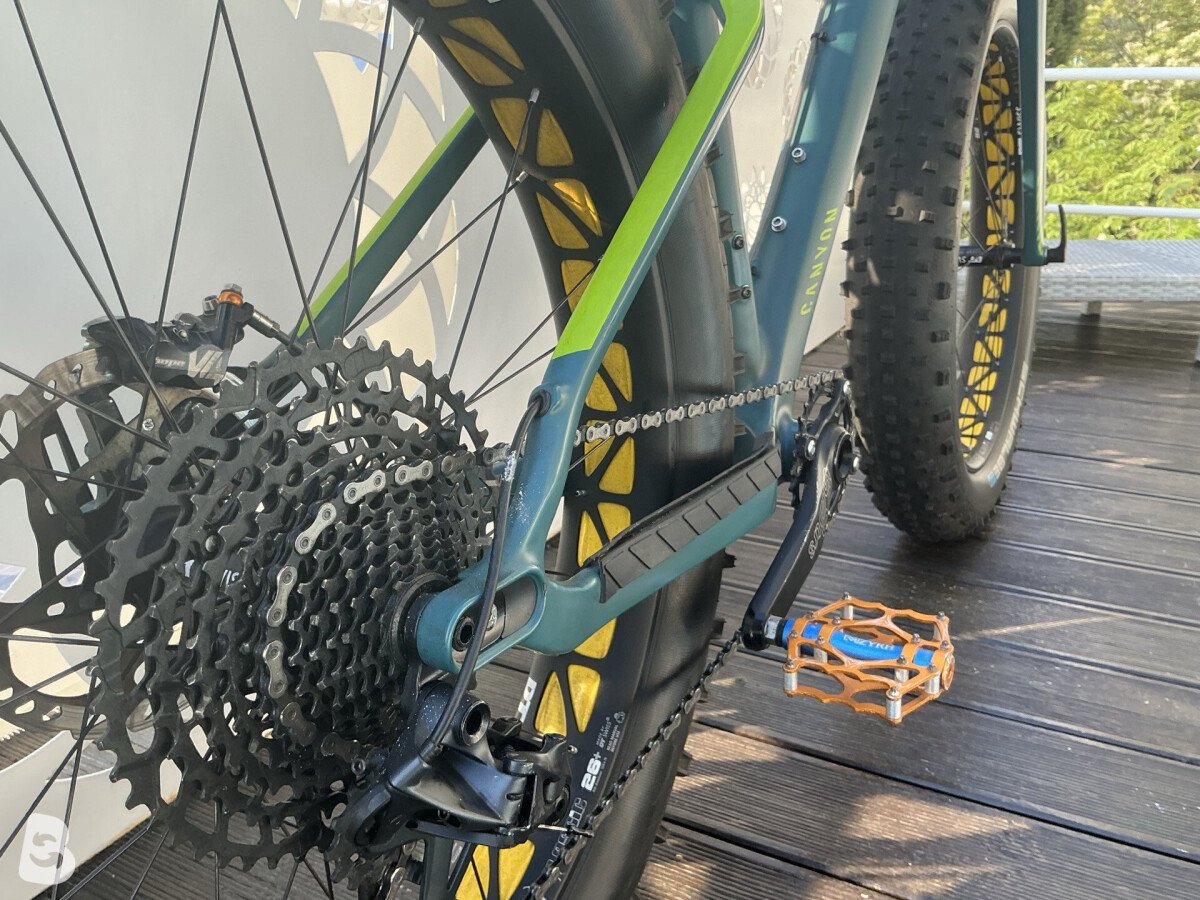 Canyon Dude CF 8.0 2019