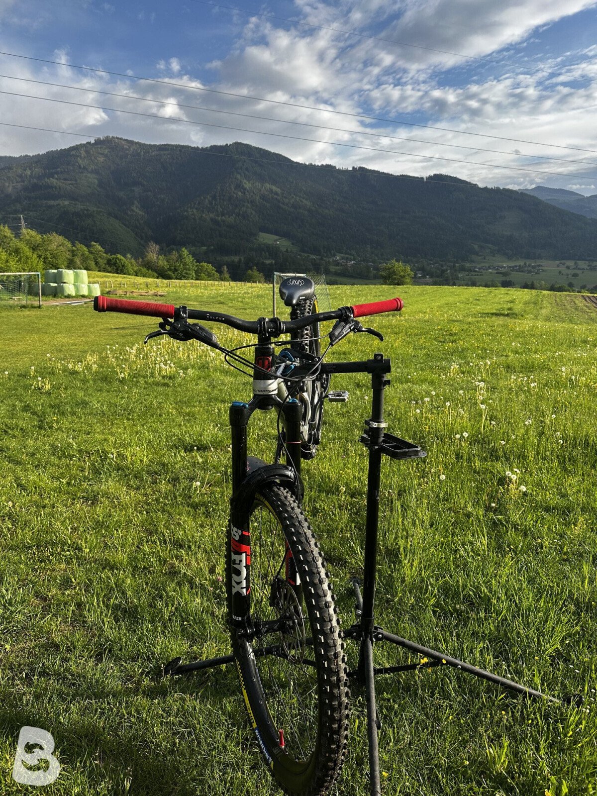 Mondraker Superfoxy R 2021