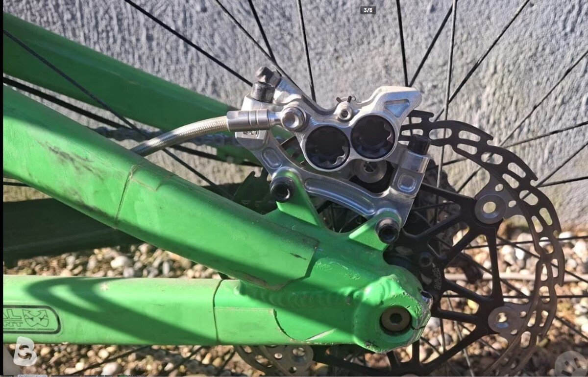 Santa Cruz v10 2009