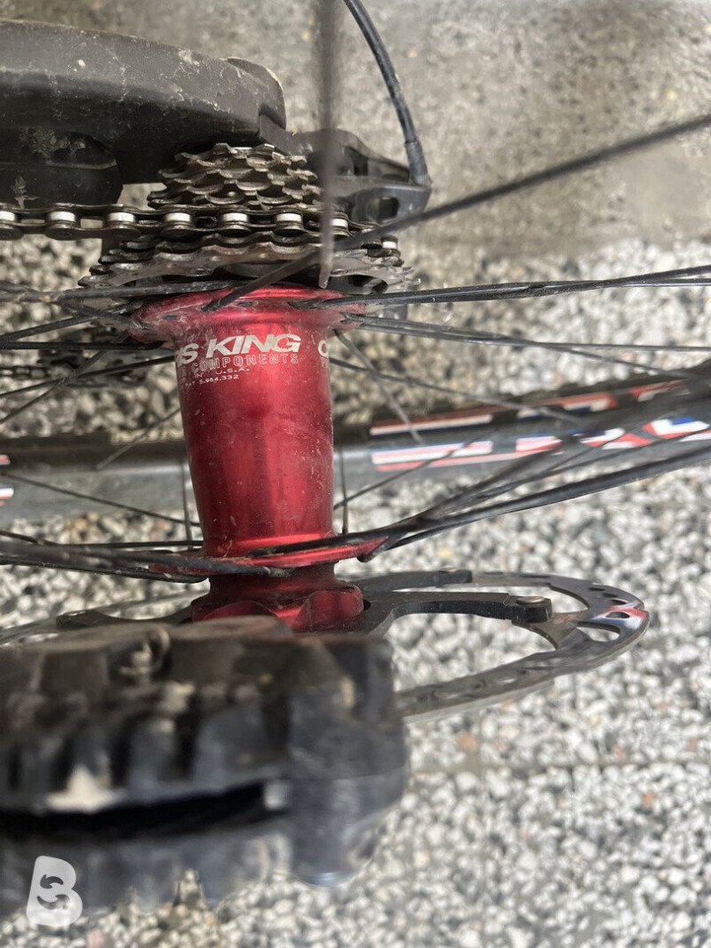 Santa Cruz V10 2015