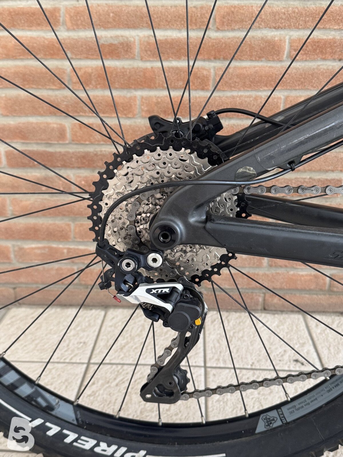 Santa Cruz 5010 C 2015