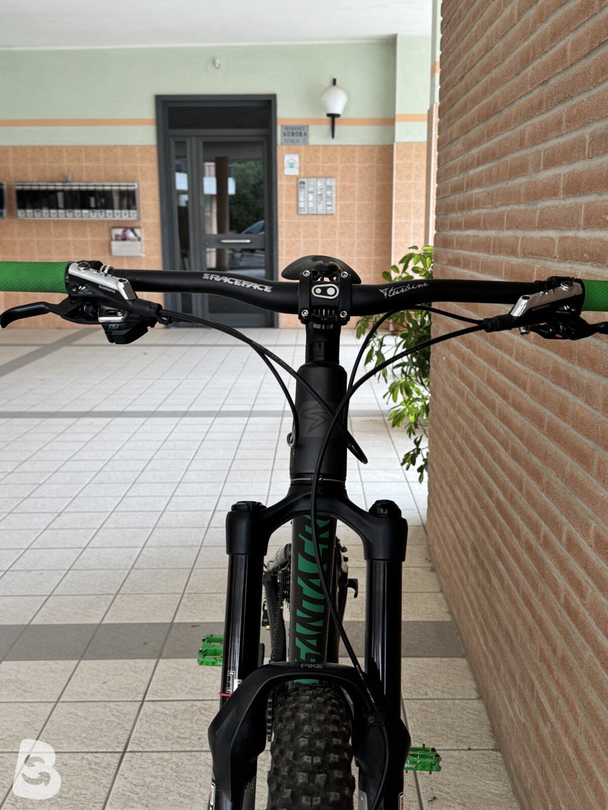Santa Cruz 5010 C 2015