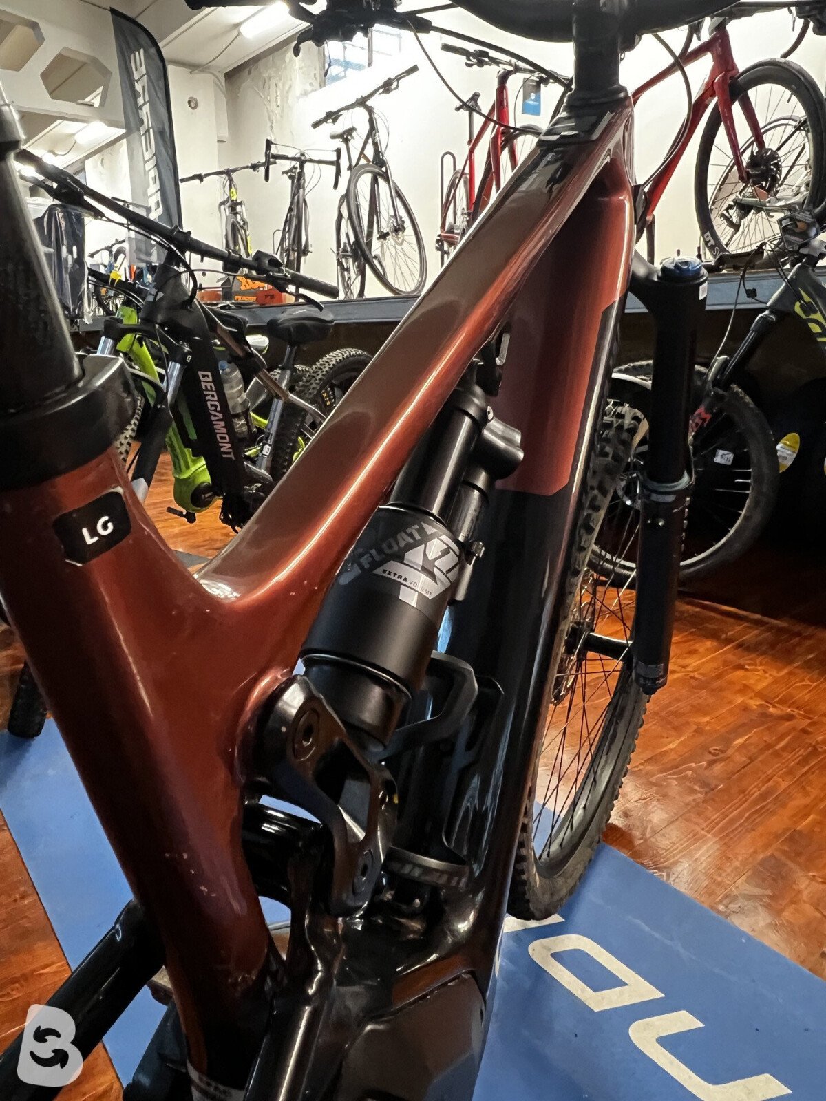 Rocky Mountain Altitude Carbon 70 2023