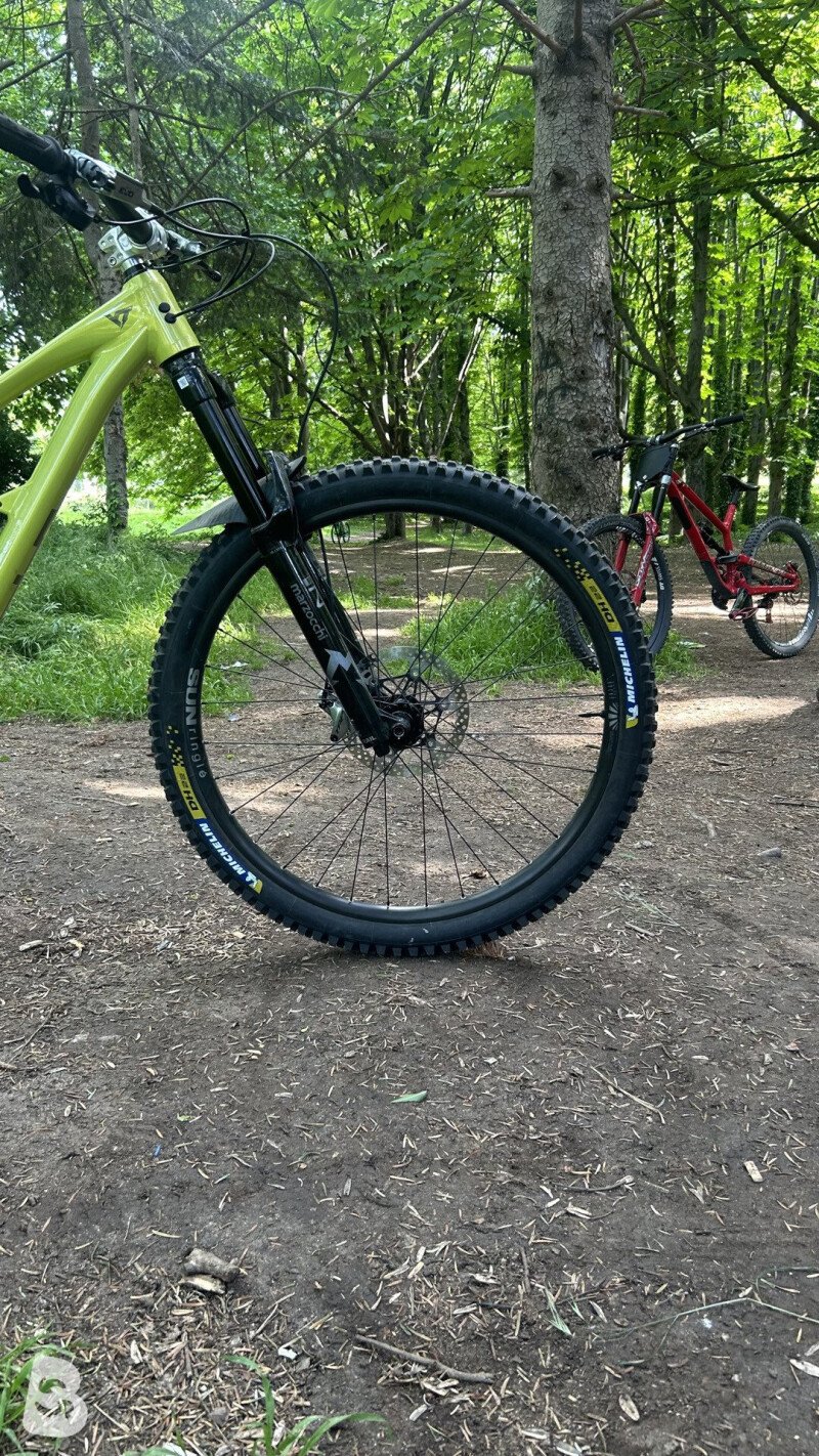 YT Industries Capra Base AL 2025
