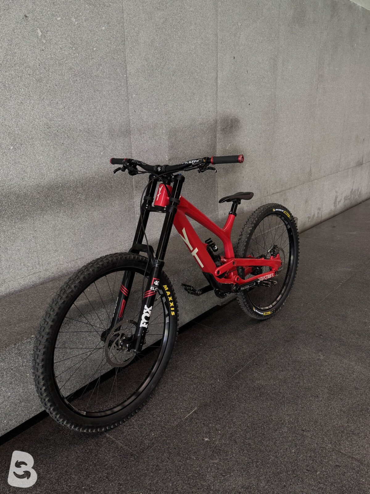 YT Industries Tues Pro 2024