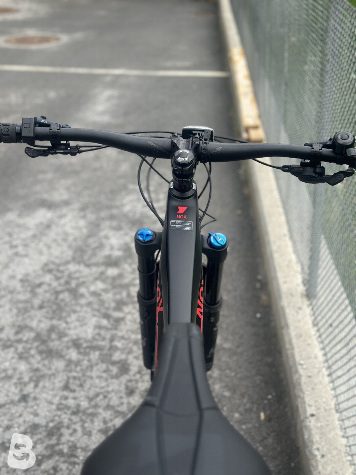 Nox Cycles HELIUM ALL-MTN 5.9 P1 2025