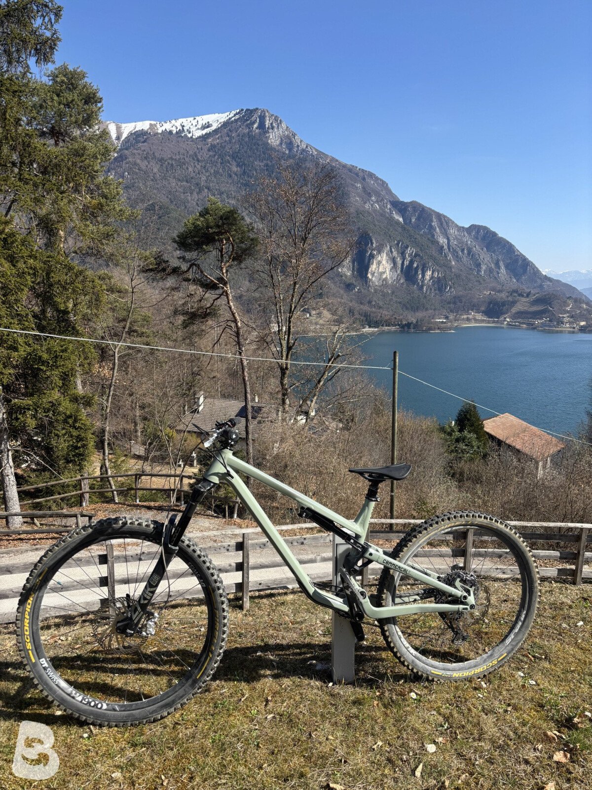 Commencal Meta AM V4.2 Race 2021
