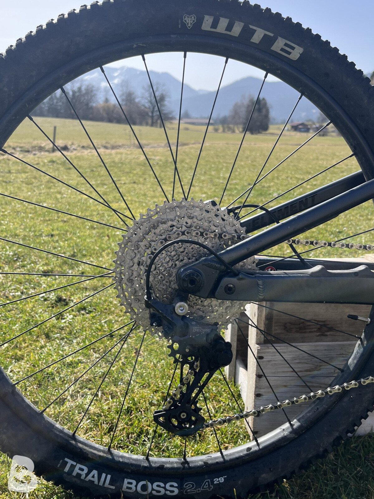 Rocky Mountain Element Alloy 10 2024