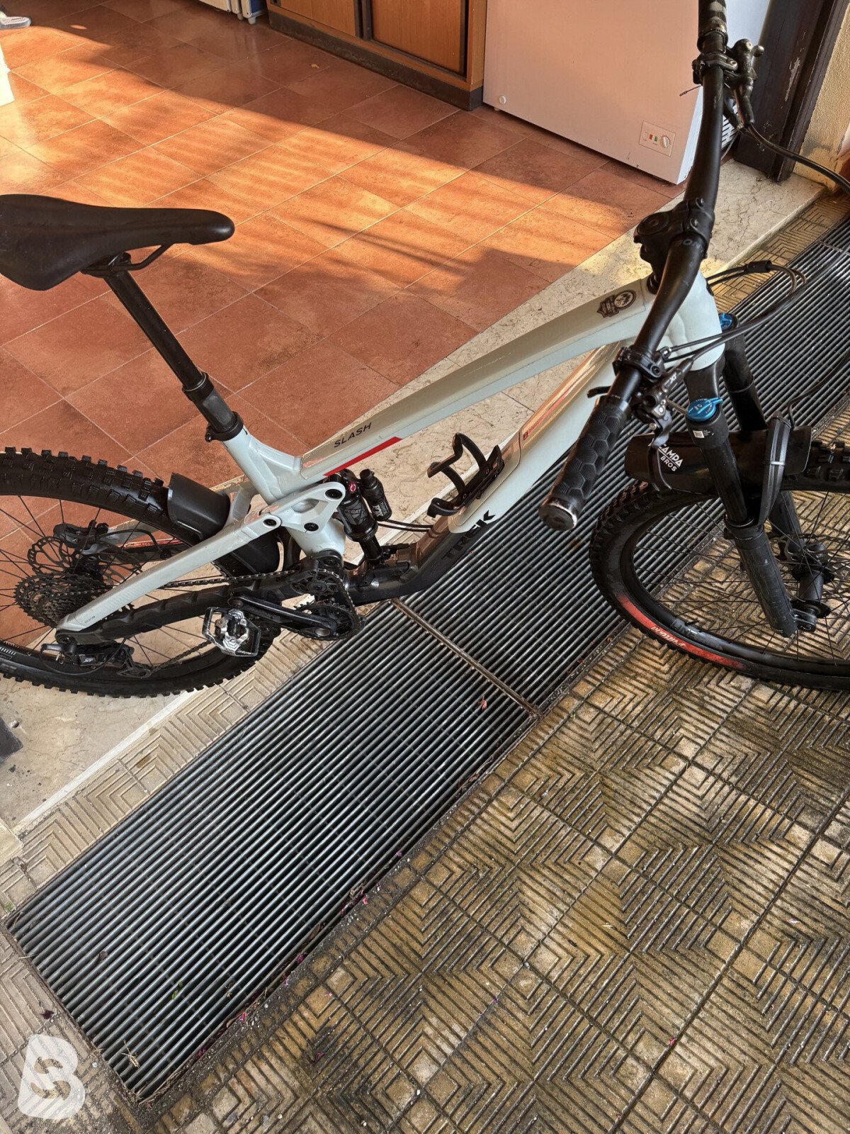 Trek Slash 8 2024