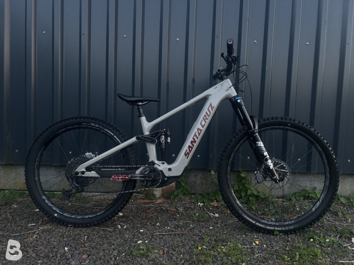 Santa Cruz Vala C S Kit 2025