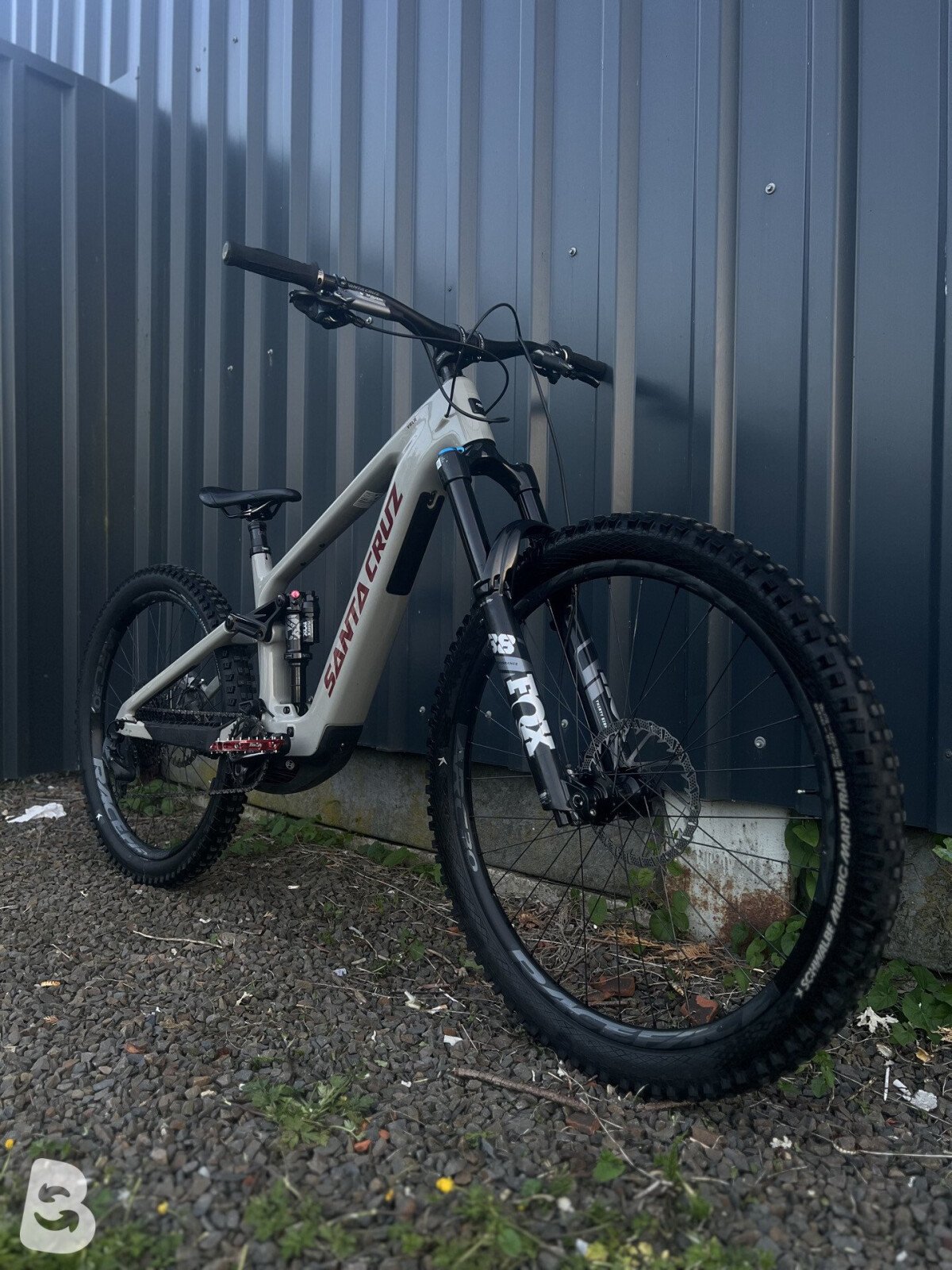 Santa Cruz Vala C S Kit 2025