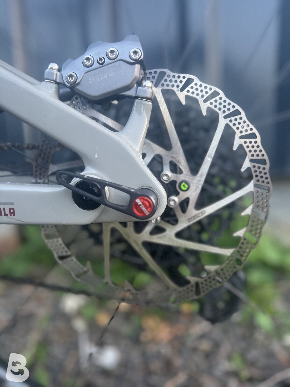 Santa Cruz Vala C S Kit 2025