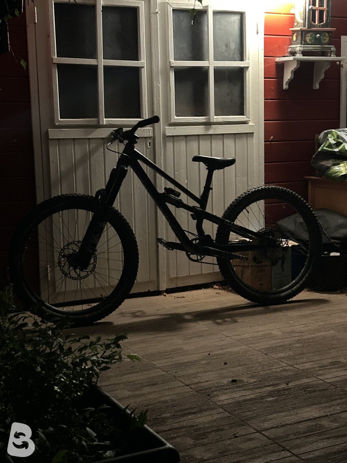 Commencal Clash 2025