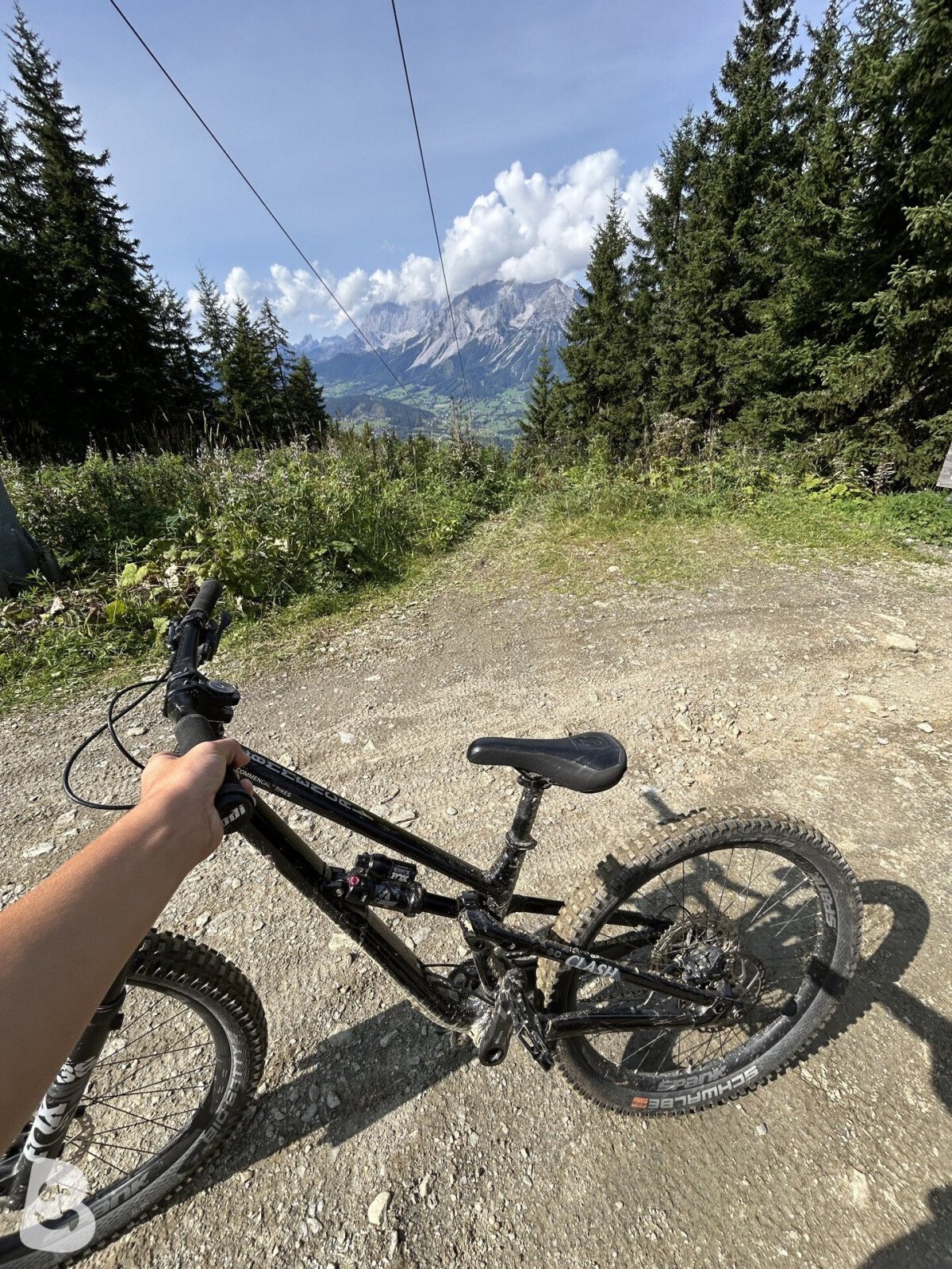 Commencal Clash 2025