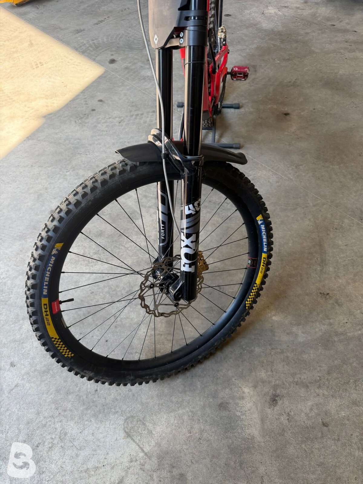 Santa Cruz V10 2024