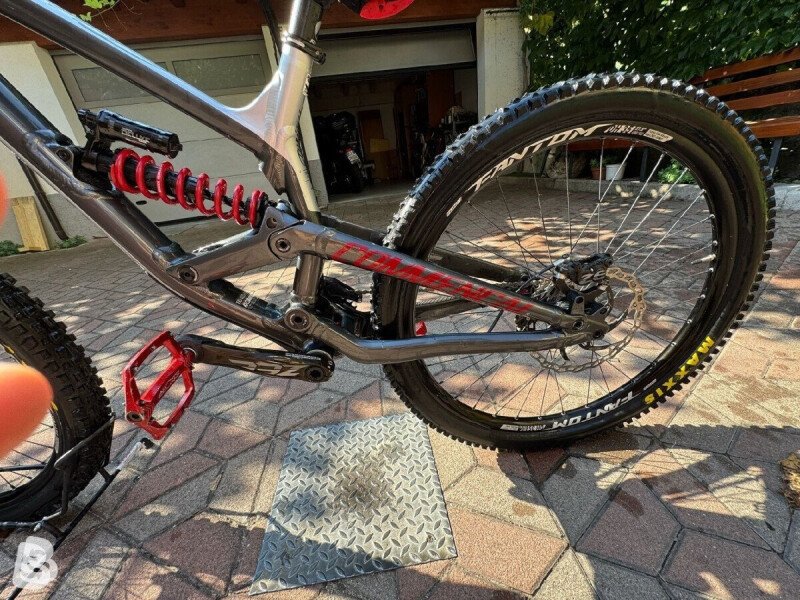 Commencal Furious 2019