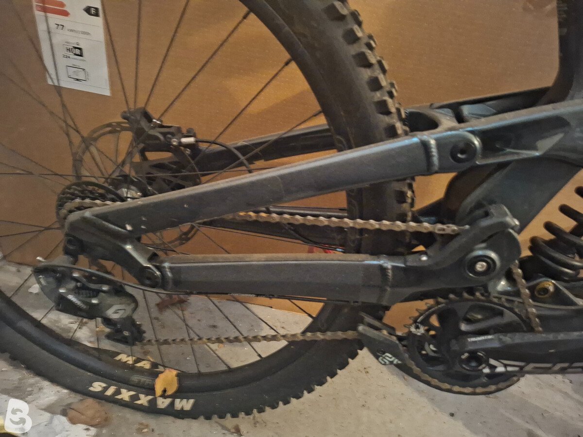 GT Fury Carbon Pro 2024
