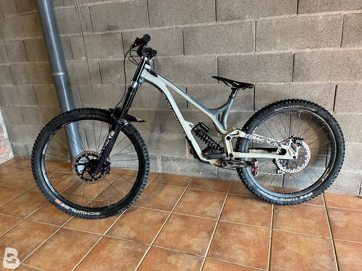 Commencal Supreme DH V4 2021