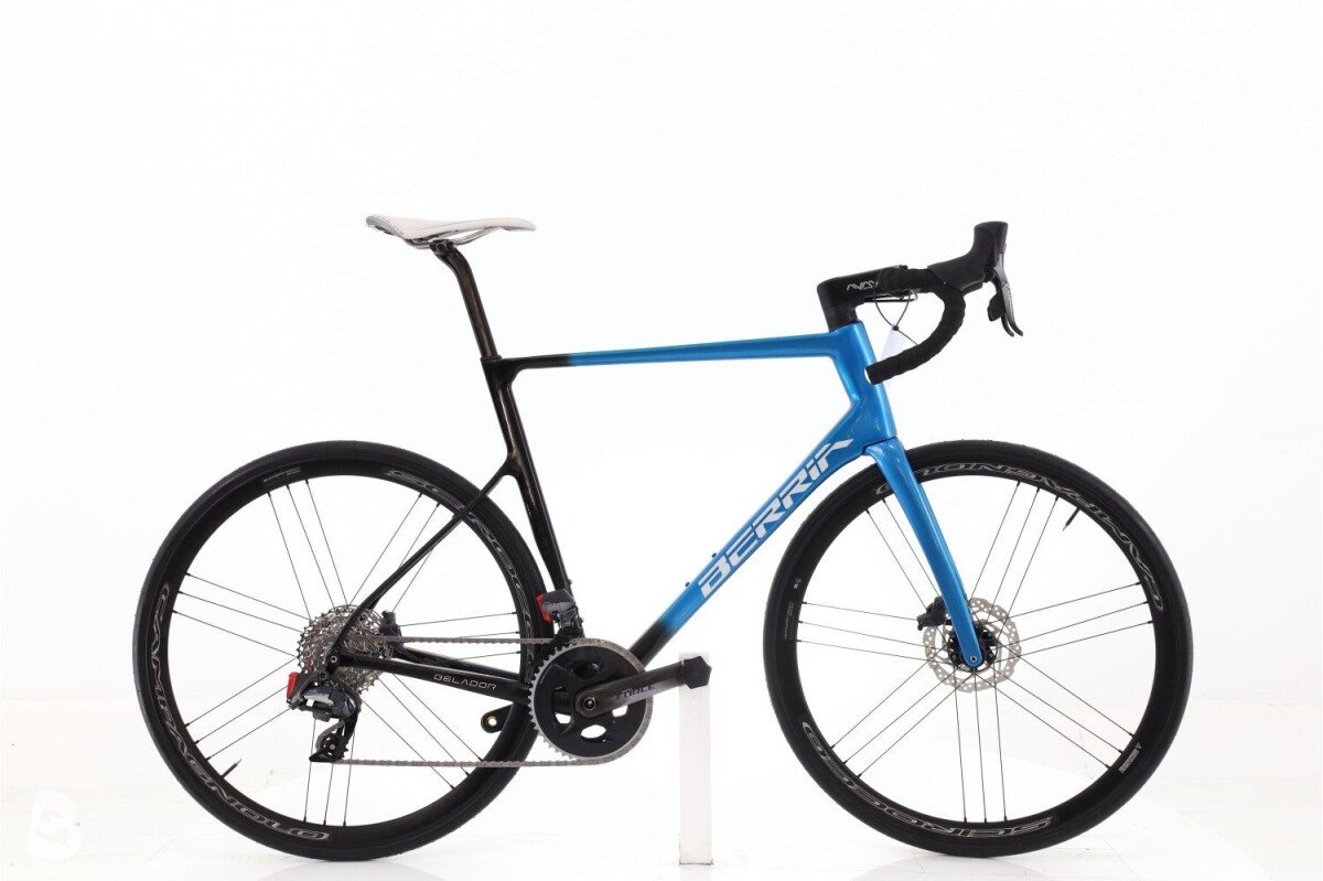 Berria Belador AXS 12V 2024