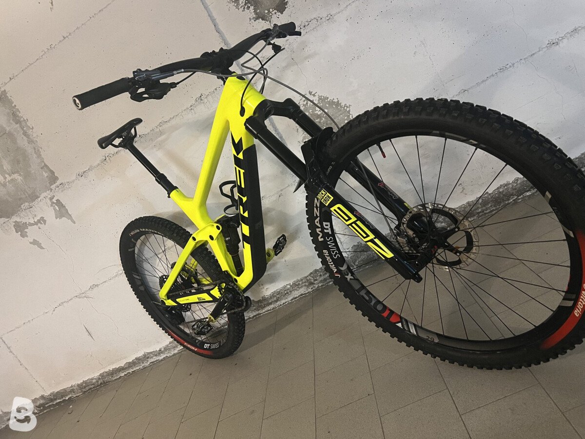 Trek Slash 9.8 XT 2021