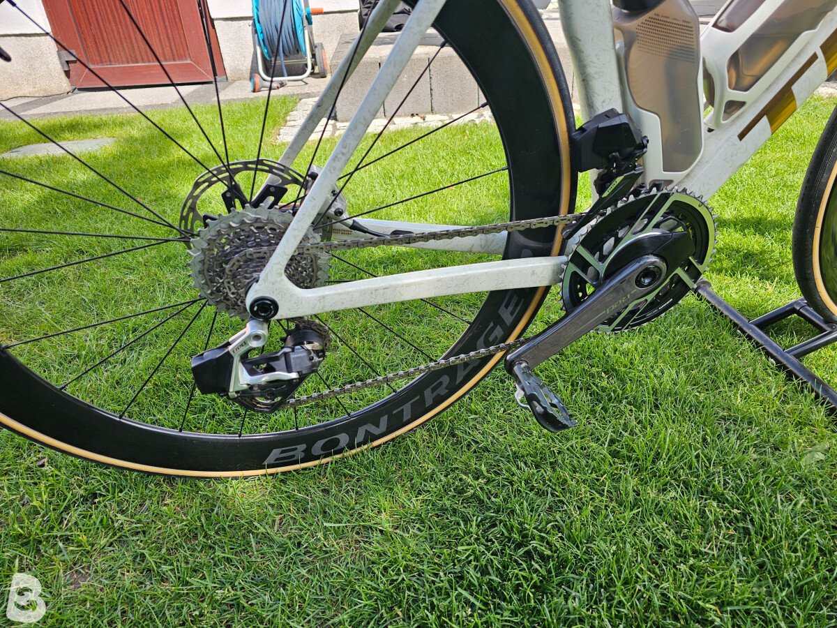 Trek Madone SLR 9 Gen 8 2025
