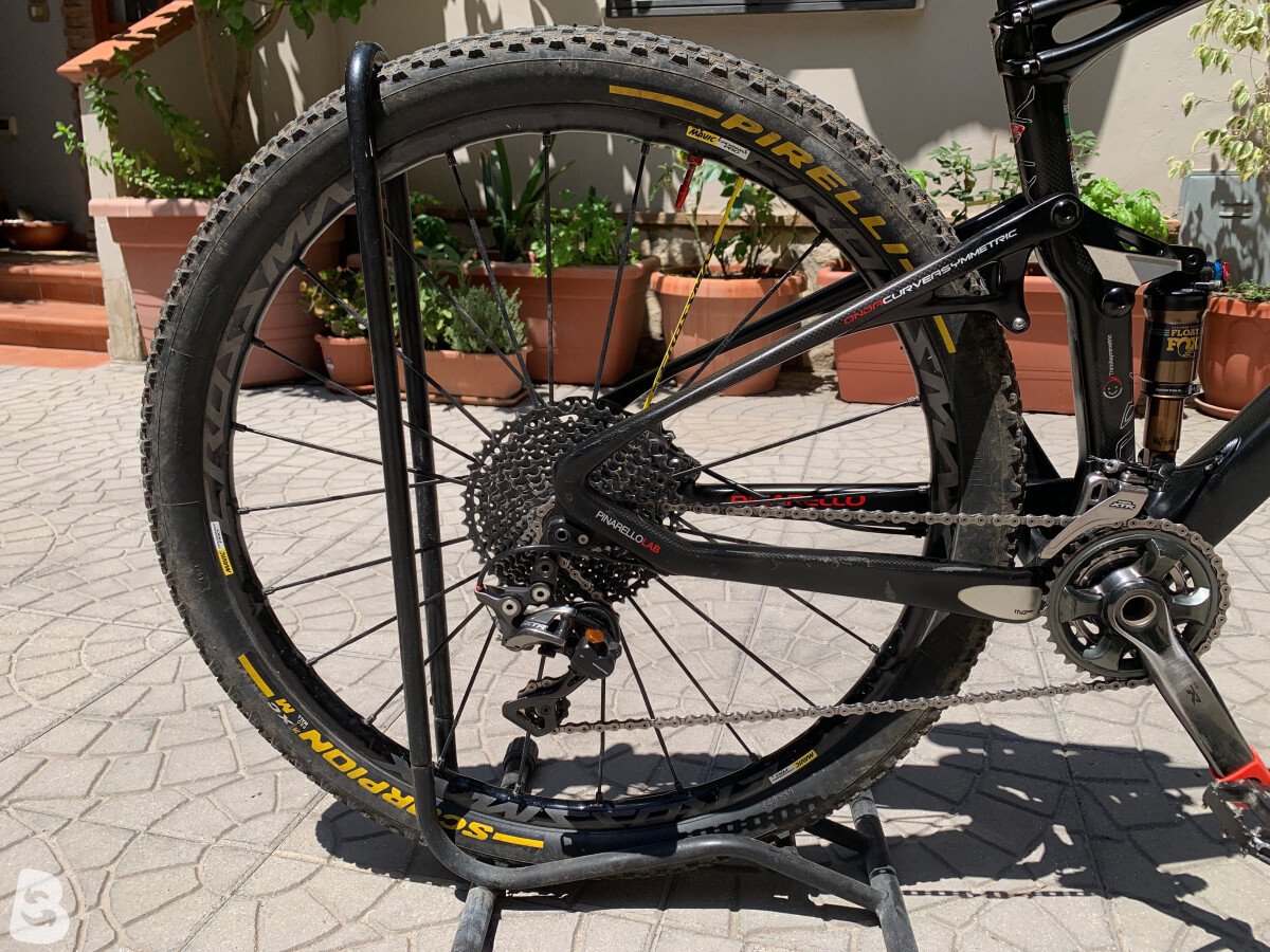 Pinarello Dogma xm 9.9 2015