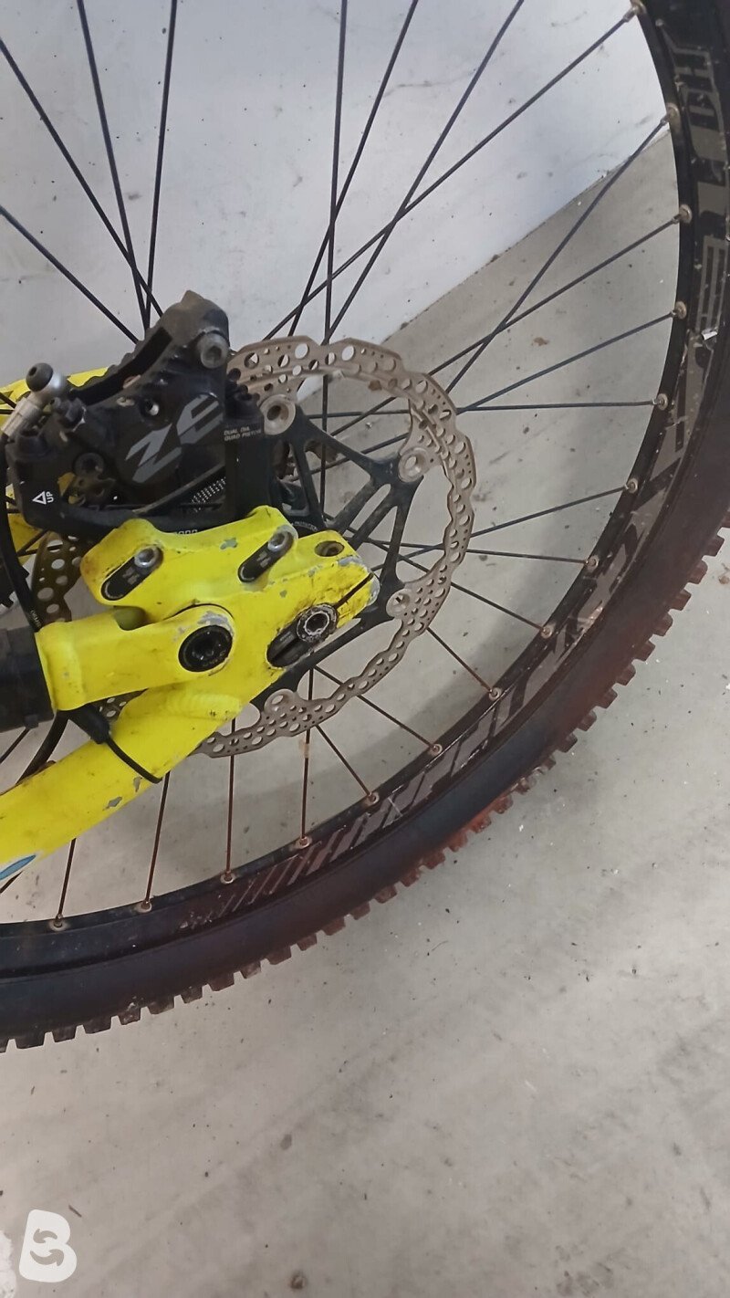 Commencal SUPREME DH V3 2014