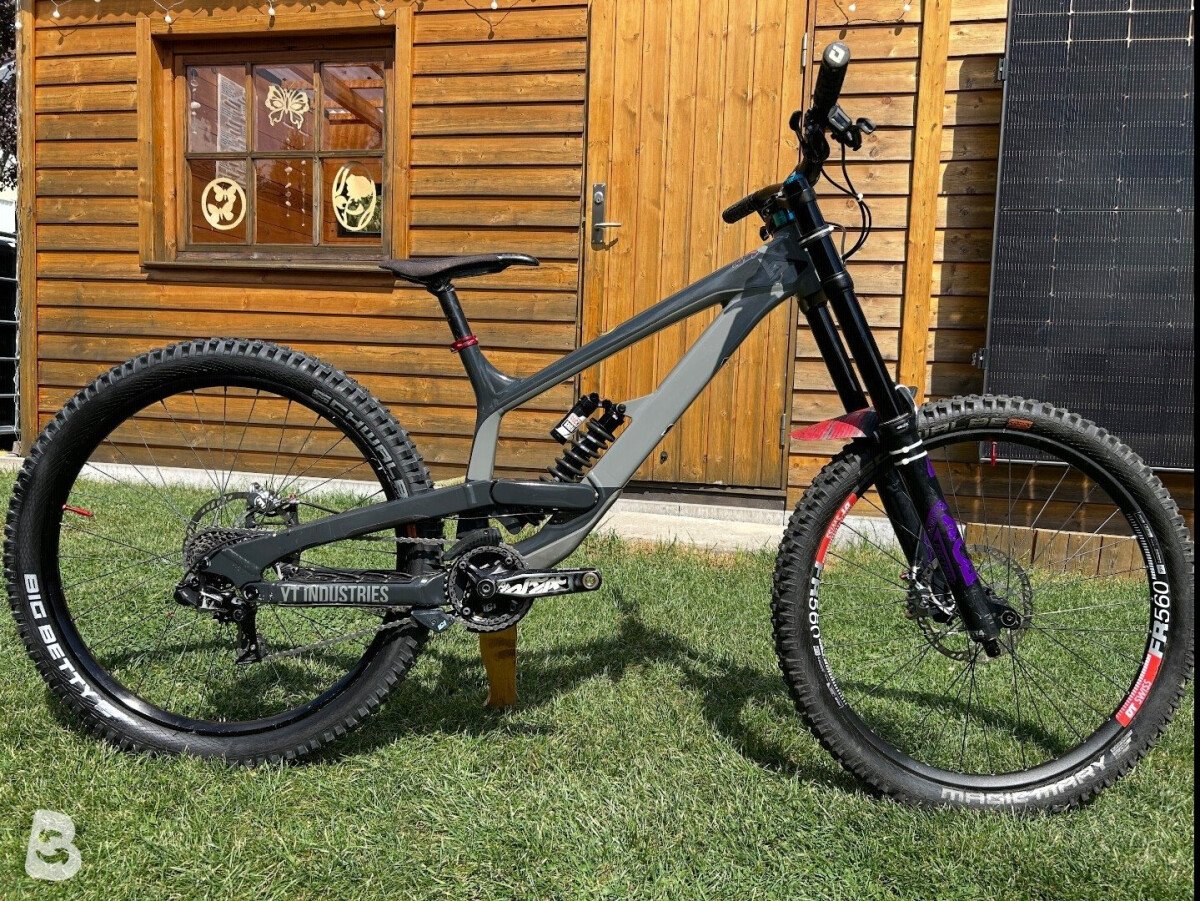 YT Industries Tues 2021