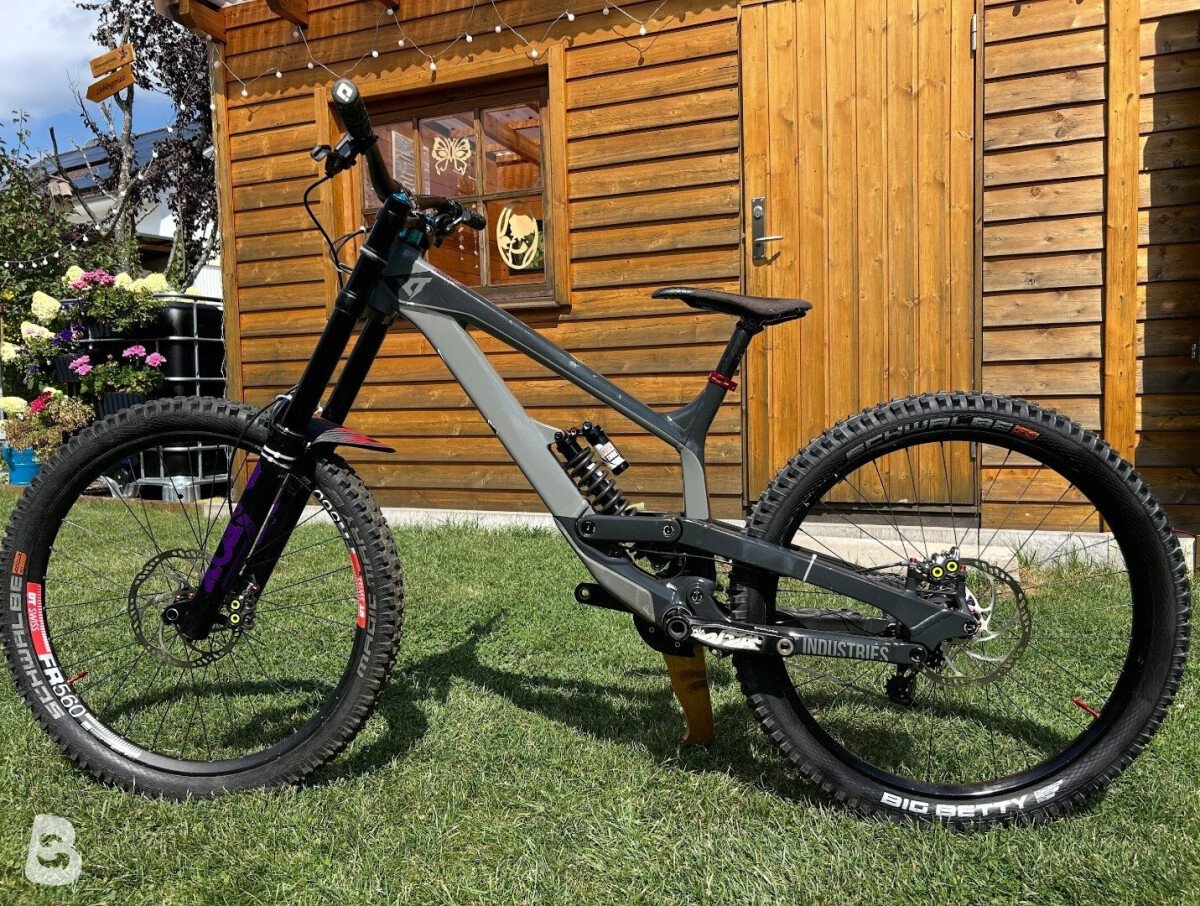 YT Industries Tues 2021