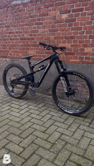 Nukeproof Mega 2024