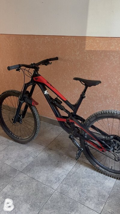 YT Industries Capra AL Comp Custom Enduro 2018