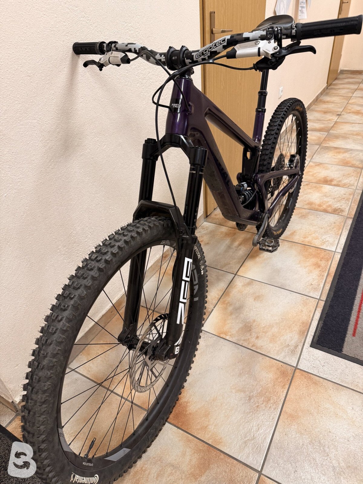 Santa Cruz Megatower Carbon 2024