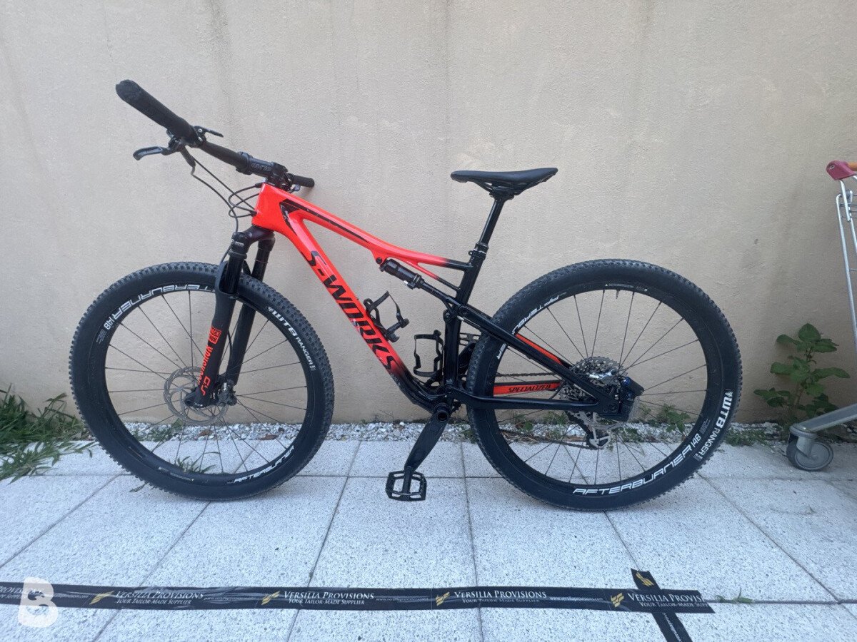 Specialized epic expert carbon 2018