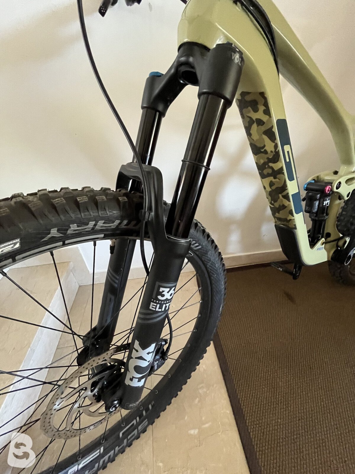 GT Force Carbon Expert 2020